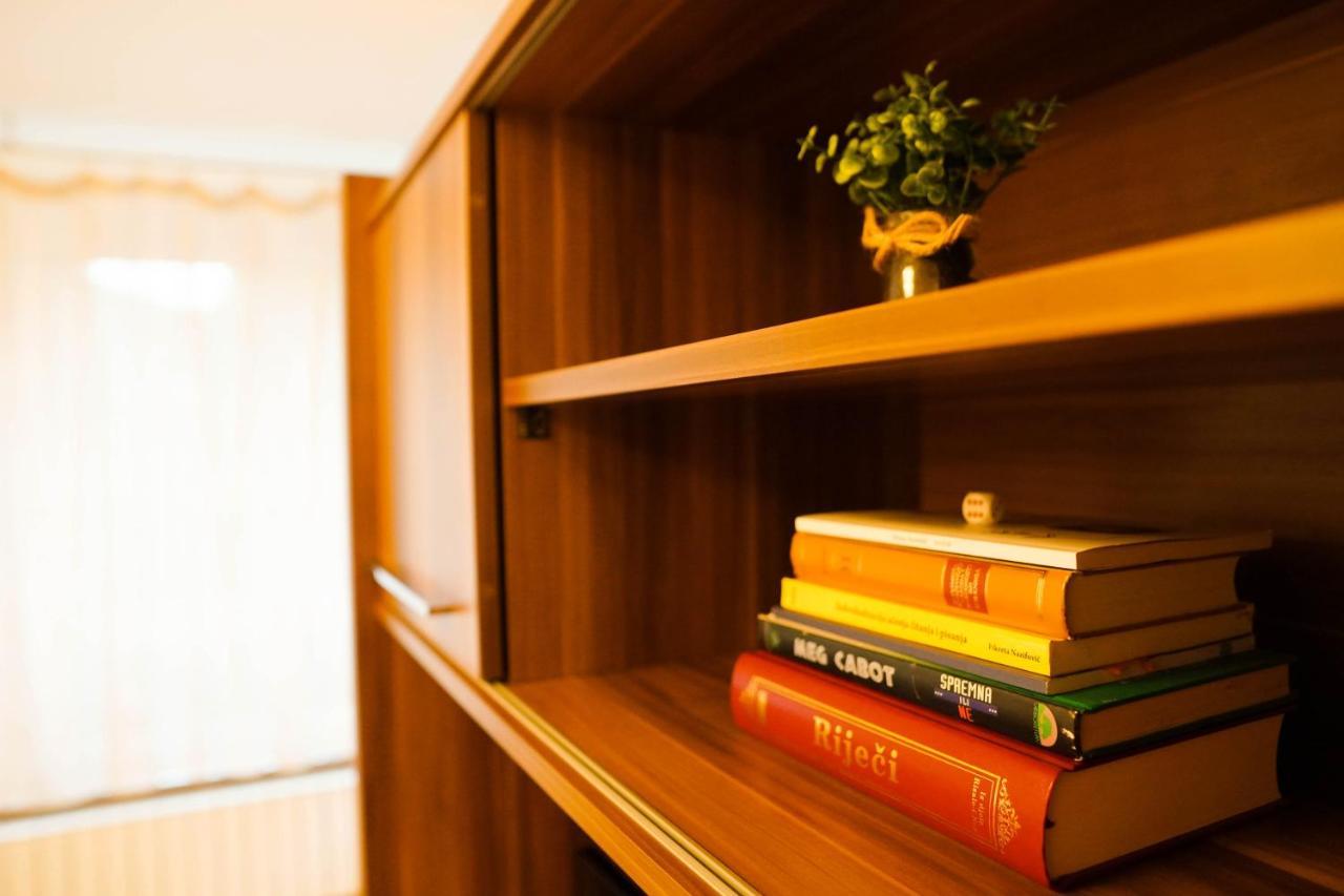 City Center Grand Apartment - Three-Bedroom, Free Parking Сараєво Екстер'єр фото